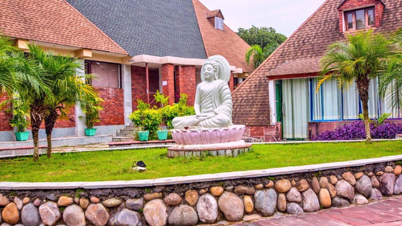 Pyramid Home Divine - A Wellness Resort Dehradun Exterior photo